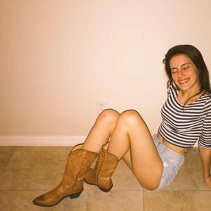 Meet your Posher, Sierra